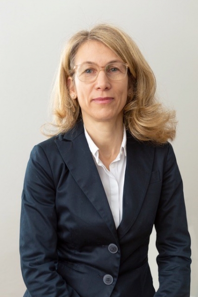 Dr. Claudia Sorg-Barth